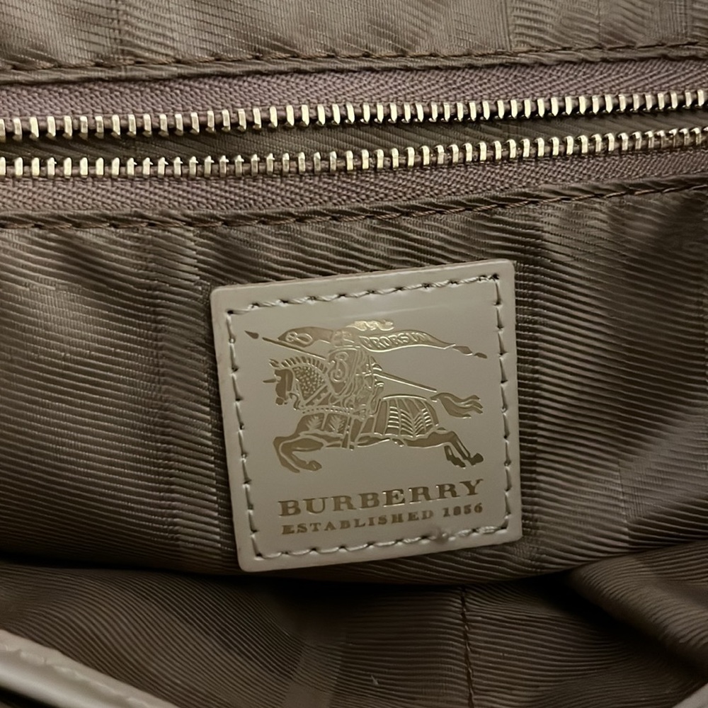 Burberry shoulder purse - Picture 6 of 6